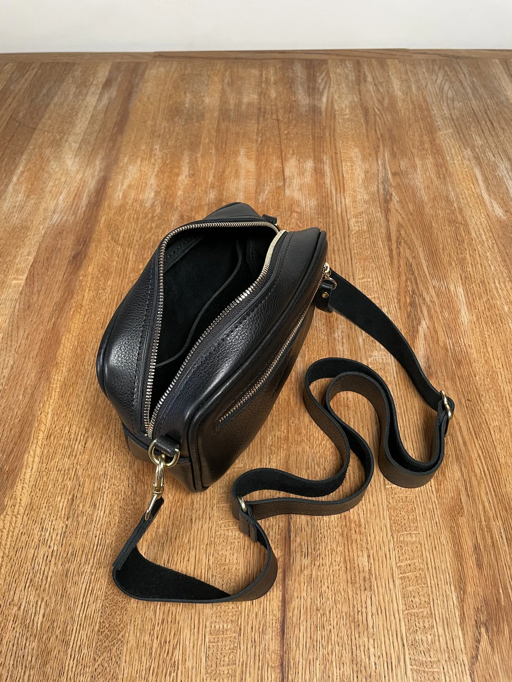 バッグ JAM  MADE ARIZONA LEATHER SHOULDER M Classic Large Saddle Bag In Croc-embossed Leather For Women | J.Crew